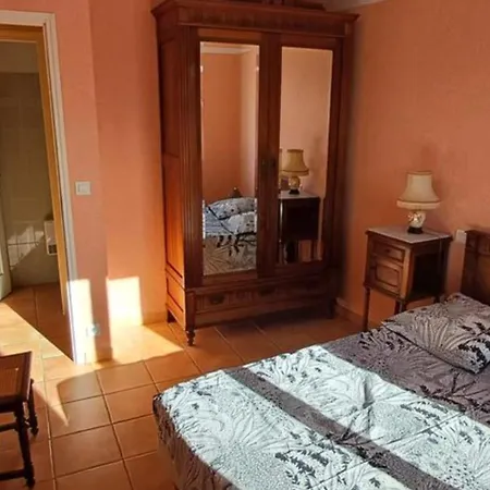 L'amourie, Rdc, 4 Personnes * סן-קרואה-דה-ורדון