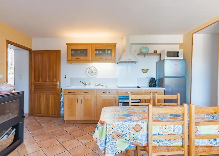 L'amourie, Rdc, 4 Personnes