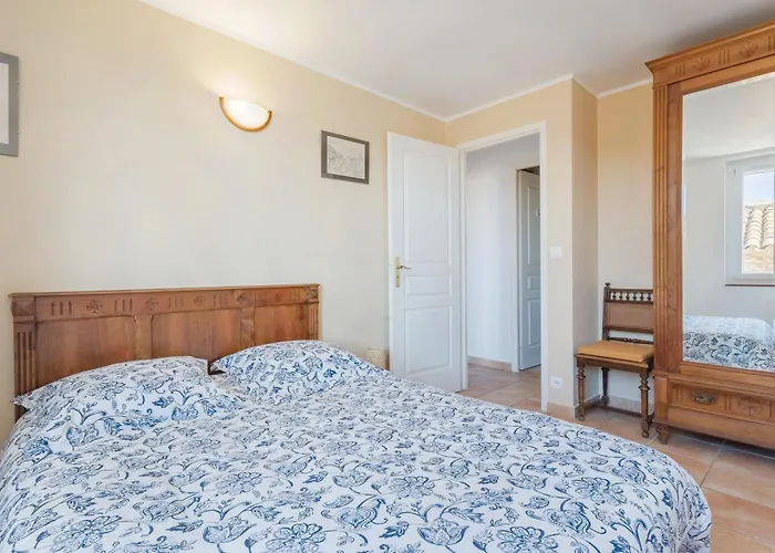 L'amourie, Rdc, 4 Personnes Apartment *